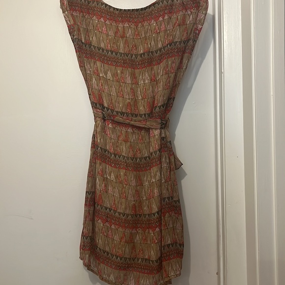 Geometric Patterned Dress - Picture 6 of 6